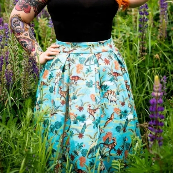 Dolly & Dotty Carolyn Box Pleated Skirt in Dinosaur Print US8 Rockabilly Pin-up - Picture 1 of 9